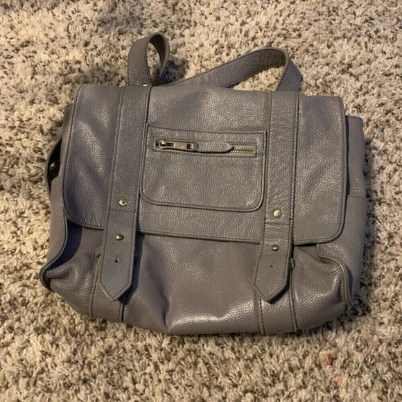 - Anthropologie VERO Verto Gray Pebbled Leather Convertible Messenger Back… main image 7